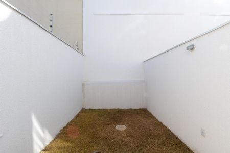 Casa à venda com 90m², 2 quartos e 2 vagas Casa à venda com 90m², 2 quartos e 2 vagasÁrea de Serviço