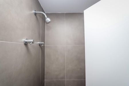 Banheiro de kitnet/studio à venda com 1 quarto, 58m² em Jardins, São Paulo