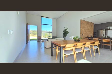 Sala de casa de condomínio para alugar com 3 quartos, 233m² em Novo Santos Dumont , Lagoa Santa