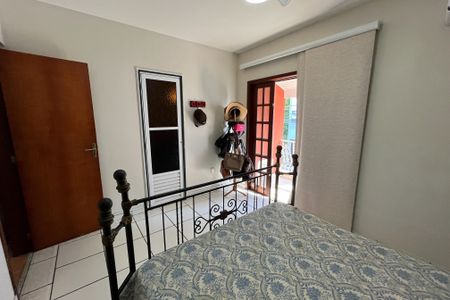 Casa à venda com 350m², 4 quartos e 2 vagas Casa à venda com 350m², 4 quartos e 2 vagasQuarto 2