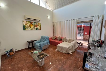 Sala de casa à venda com 4 quartos, 350m² em Jardim Guanabara, Rio de Janeiro