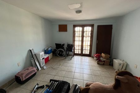 Casa à venda com 350m², 4 quartos e 2 vagas Casa à venda com 350m², 4 quartos e 2 vagasQuarto 4