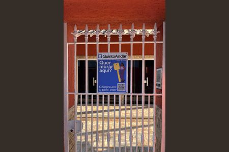 Casa à venda com 350m², 4 quartos e 2 vagas Casa à venda com 350m², 4 quartos e 2 vagasPlaca