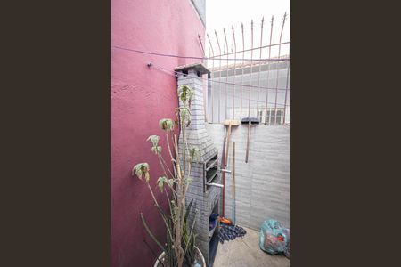 Casa à venda com 73m², 2 quartos e 1 vagaÁrea de Serviço