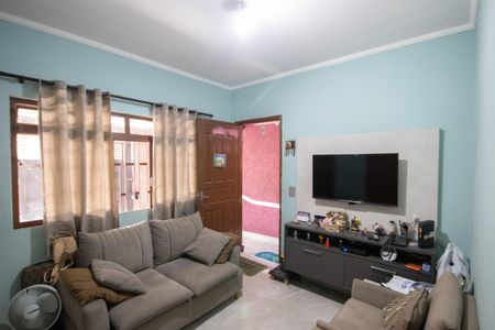 Casa à venda com 73m², 2 quartos e 1 vagaSala