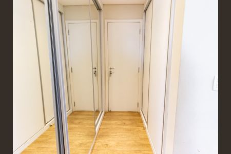 Apartamento à venda com 122m², 3 quartos e 2 vagasSuíte 2 - Closet