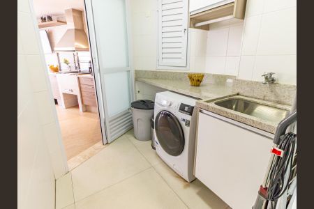 Apartamento à venda com 122m², 3 quartos e 2 vagasÁrea de Serviço