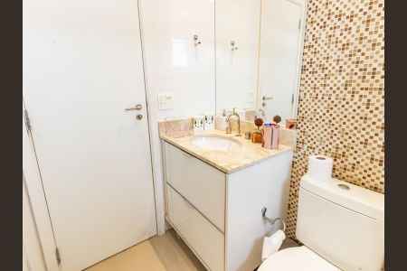 Apartamento à venda com 122m², 3 quartos e 2 vagasBanheiro da Suíte 1