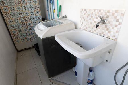 Apartamento à venda com 70m², 2 quartos e sem vaga Apartamento à venda com 70m², 2 quartos e sem vagaÁrea de Serviço