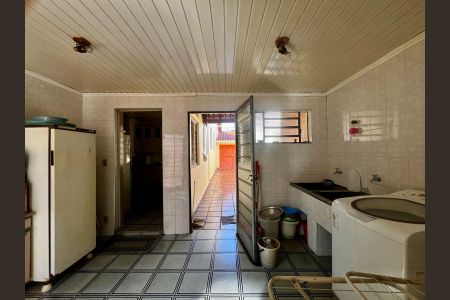 Casa à venda com 141m², 3 quartos e 4 vagas Casa à venda com 141m², 3 quartos e 4 vagasÁrea de Serviço