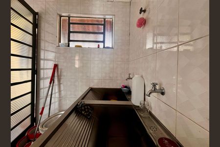 Casa à venda com 141m², 3 quartos e 4 vagas Casa à venda com 141m², 3 quartos e 4 vagasÁrea de Serviço