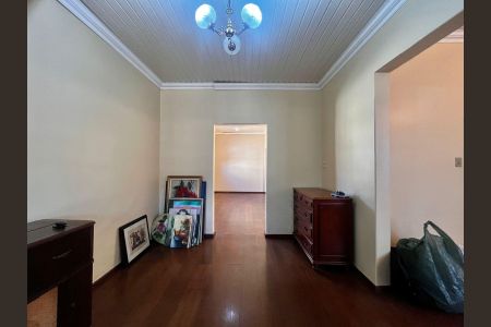 Casa à venda com 141m², 3 quartos e 4 vagas Casa à venda com 141m², 3 quartos e 4 vagasSala