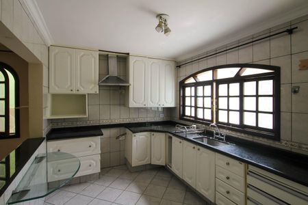 Casa à venda com 150m², 2 quartos e 2 vagasCozinha