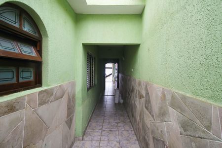 Casa à venda com 150m², 2 quartos e 2 vagasCorredor