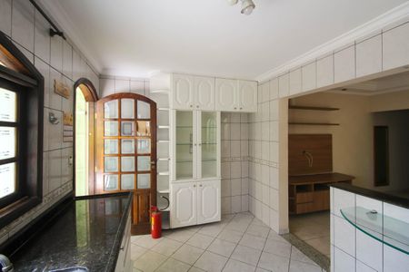 Casa à venda com 150m², 2 quartos e 2 vagasCozinha