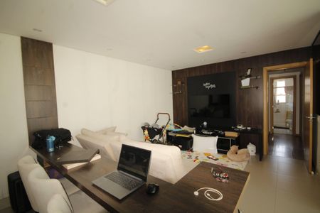 Apartamento à venda com 90m², 3 quartos e 2 vagasSala