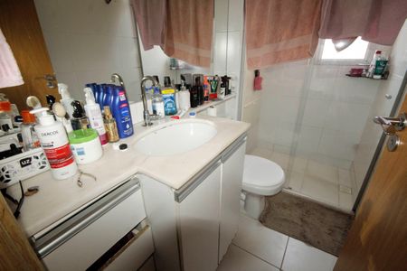 Apartamento à venda com 90m², 3 quartos e 2 vagasBanheiro 2