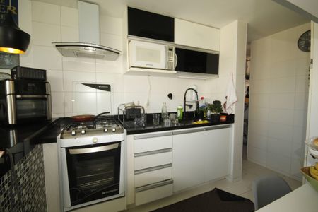 Apartamento à venda com 90m², 3 quartos e 2 vagasCozinha