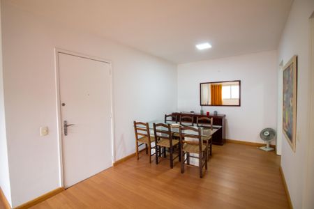 Apartamento à venda com 110m², 3 quartos e 1 vagaSala de Jantar