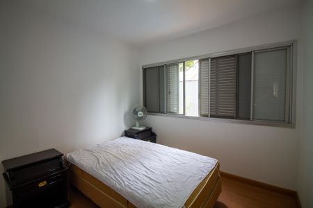 Apartamento à venda com 110m², 3 quartos e 1 vagaQuarto 2