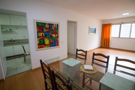 Apartamento à venda com 110m², 3 quartos e 1 vagaSala de Jantar
