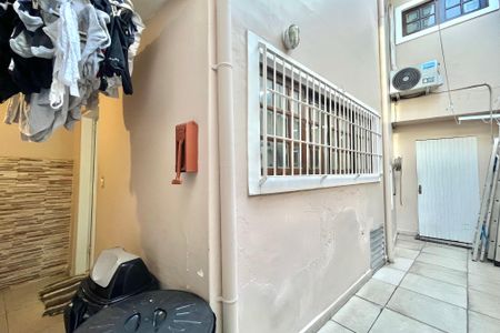 Casa à venda com 140m², 4 quartos e 1 vaga Casa à venda com 140m², 4 quartos e 1 vagaÁrea externa