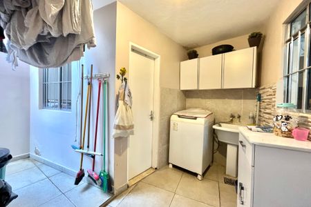 Casa à venda com 140m², 4 quartos e 1 vaga Casa à venda com 140m², 4 quartos e 1 vagaÁrea de Serviço