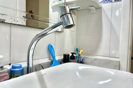 Casa à venda com 140m², 4 quartos e 1 vaga Casa à venda com 140m², 4 quartos e 1 vagaBanheiro