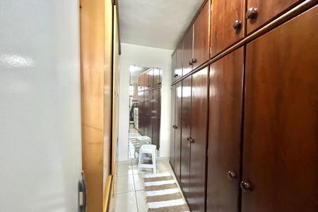 Casa à venda com 140m², 4 quartos e 1 vaga Casa à venda com 140m², 4 quartos e 1 vagaCloset da suíte