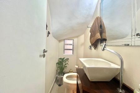 Casa à venda com 140m², 4 quartos e 1 vaga Casa à venda com 140m², 4 quartos e 1 vagaLavabo