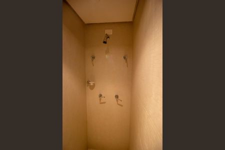 Casa para alugar com 800m², 4 quartos e 5 vagasBanheiro 3