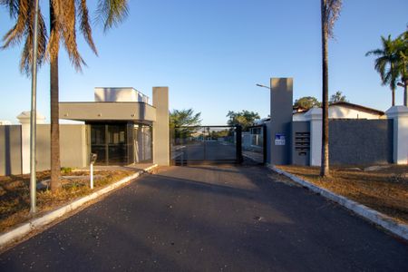 Casa para alugar com 800m², 4 quartos e 5 vagasFachada