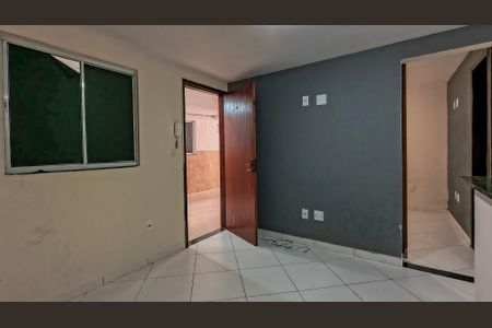 Sala de apartamento para alugar com 1 quarto, 35m² em Recreio dos Bandeirantes, Rio de Janeiro