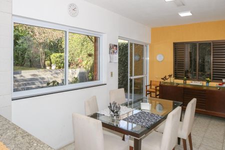 Casa à venda com 537m², 3 quartos e sem vaga Casa à venda com 537m², 3 quartos e sem vagaSala de Jantar