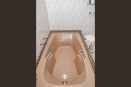 Casa à venda com 537m², 3 quartos e sem vaga Casa à venda com 537m², 3 quartos e sem vagaBanheiro da Suíte 1