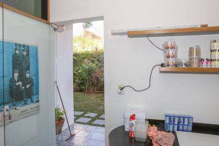 Casa à venda com 537m², 3 quartos e sem vaga Casa à venda com 537m², 3 quartos e sem vagaEscritório