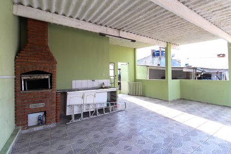 Casa para alugar com 225m², 3 quartos e 2 vagas Casa para alugar com 225m², 3 quartos e 2 vagasÁrea comum - Churrasqueira