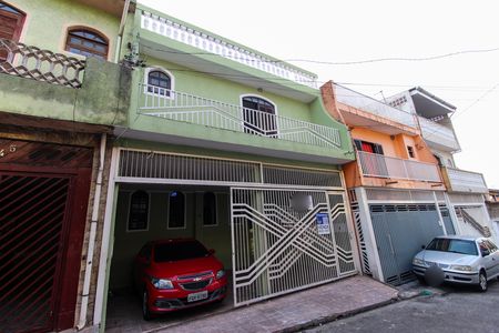 Casa para alugar com 225m², 3 quartos e 2 vagas Casa para alugar com 225m², 3 quartos e 2 vagasFachada