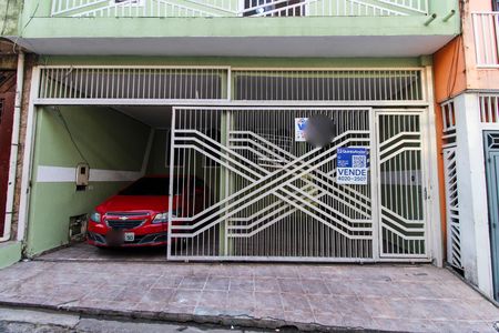 Casa para alugar com 225m², 3 quartos e 2 vagas Casa para alugar com 225m², 3 quartos e 2 vagasFachada