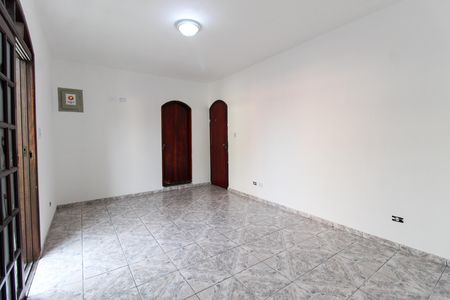 Casa para alugar com 225m², 3 quartos e 2 vagas Casa para alugar com 225m², 3 quartos e 2 vagasSuíte