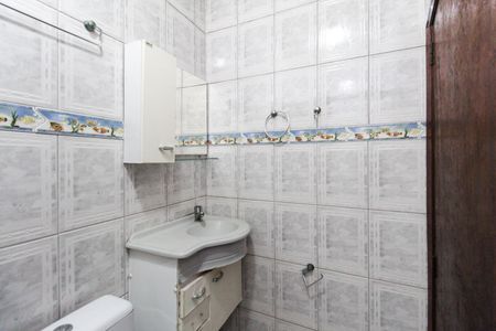 Casa para alugar com 225m², 3 quartos e 2 vagas Casa para alugar com 225m², 3 quartos e 2 vagasBanheiro Social