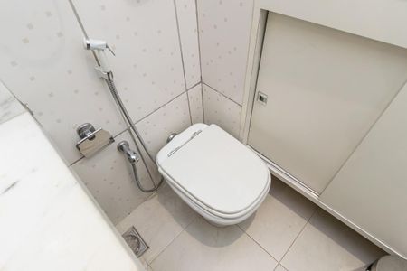 Apartamento à venda com 80m², 2 quartos e 1 vagaBanheiro Social