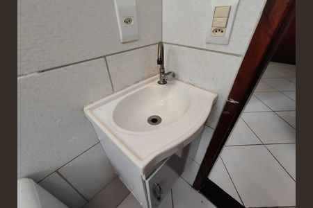 Apartamento para alugar com 45m², 2 quartos e sem vaga Apartamento para alugar com 45m², 2 quartos e sem vagaBanheiro