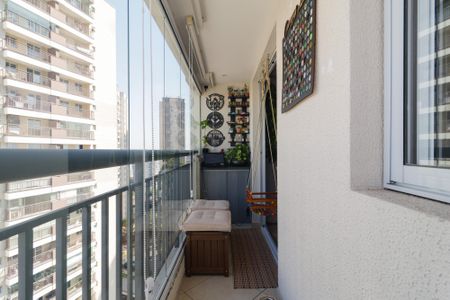 Varanda da Sala de apartamento à venda com 2 quartos, 68m² em Vila Andrade, São Paulo