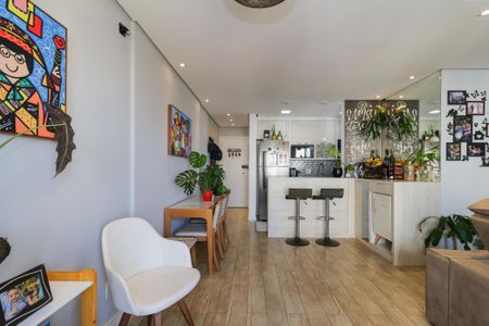 Apartamento à venda com 68m², 2 quartos e 2 vagas Apartamento à venda com 68m², 2 quartos e 2 vagasSala