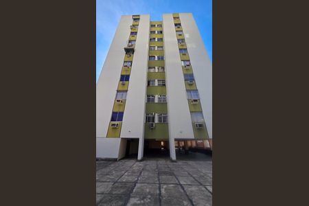 Apartamento à venda com 68m², 3 quartos e 1 vagaFachada do bloco