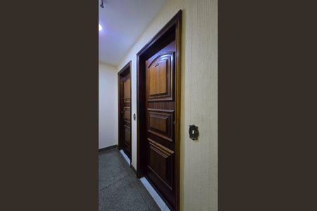 Apartamento à venda com 68m², 3 quartos e 1 vagaEntrada apartamento