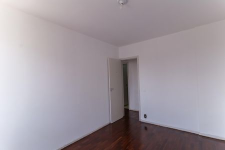Apartamento à venda com 68m², 3 quartos e 1 vagaQuarto 2