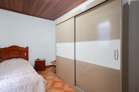 Casa à venda com 140m², 2 quartos e 2 vagasQuarto 2