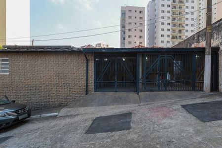 Casa à venda com 140m², 2 quartos e 2 vagasFachada fundos
